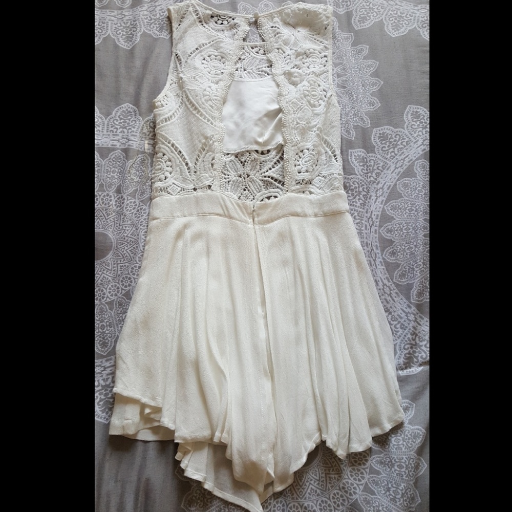 Romper - Picture 2 of 4
