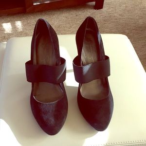 Jessica Simpson Suede Pump