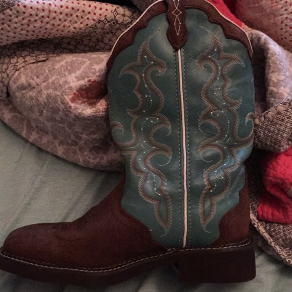 Ladies Gypsy Justin boots size8-1/2 B. Brand new - Picture 1 of 4