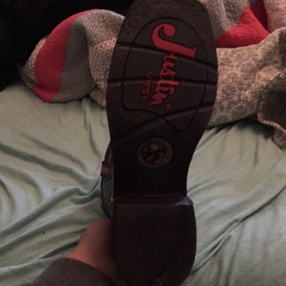 Ladies Gypsy Justin boots size8-1/2 B. Brand new - Picture 4 of 4