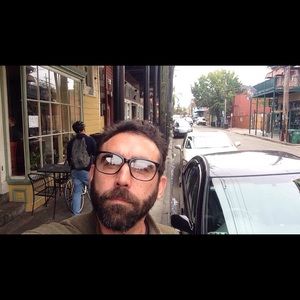 Meet your Posher, Boris