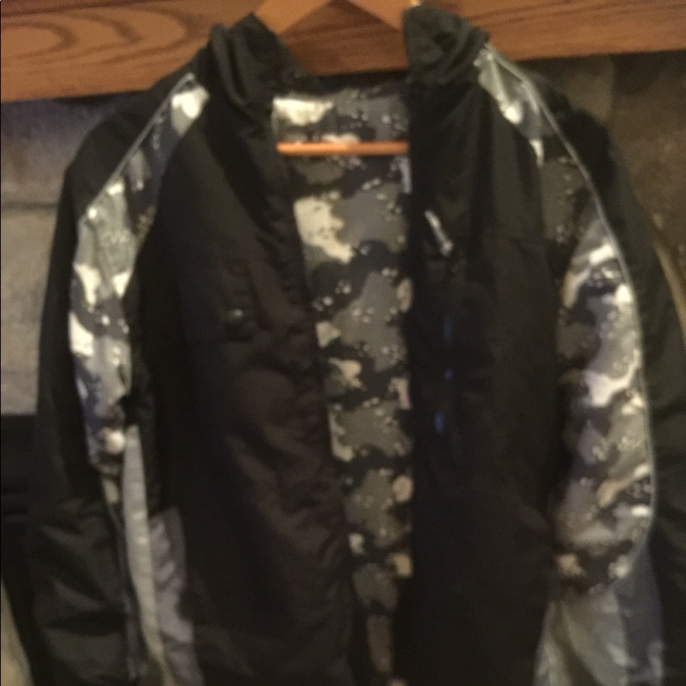 Boy’s Reversible Winter Coat 10 - 12 EUC
