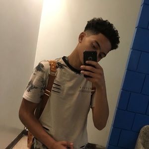 Meet your Posher, Damien