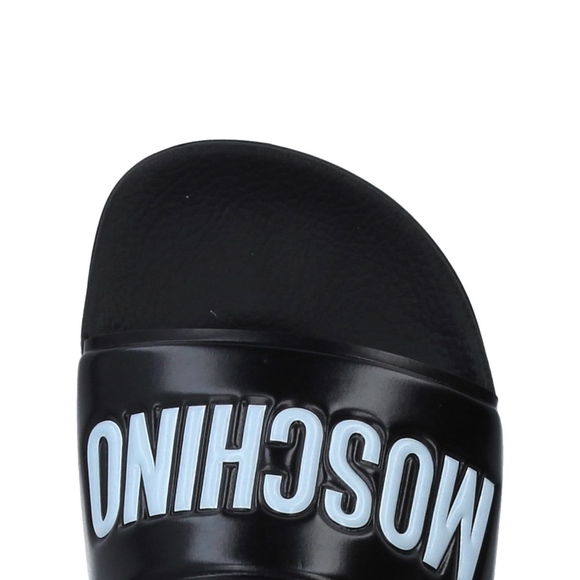 black moschino sliders