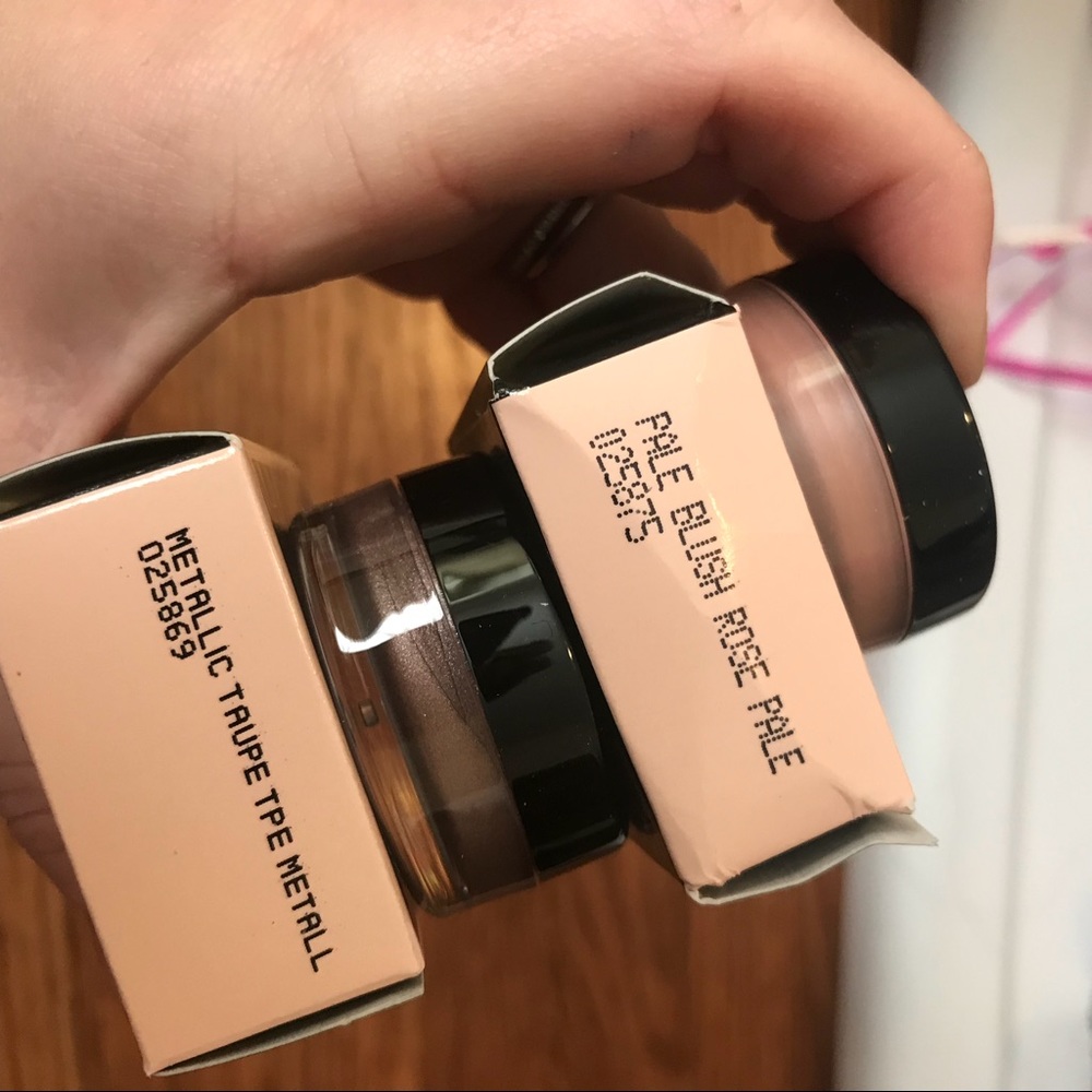 Cream eye shadows: 4 colors available!