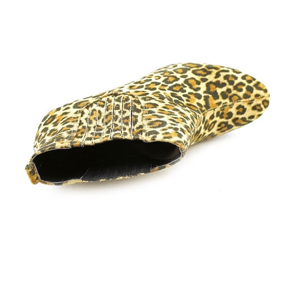 BCBGeneration Vance 2 Boots🍁 - Picture 4 of 6