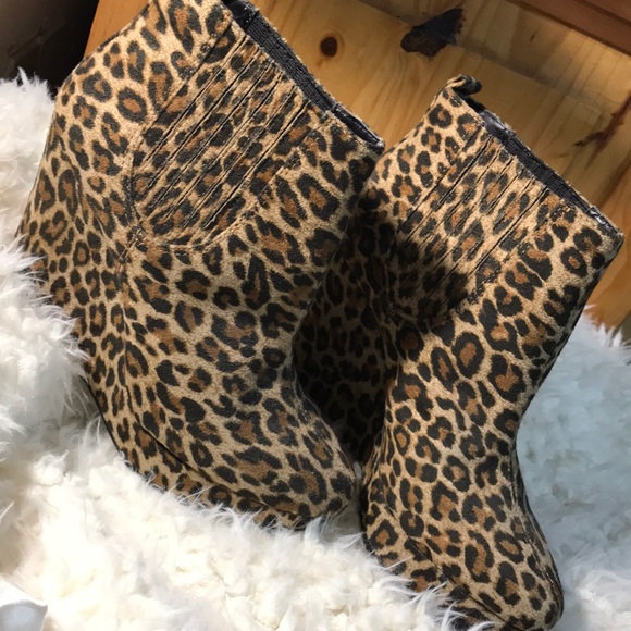 BCBGeneration Vance 2 Boots🍁 - Picture 5 of 6