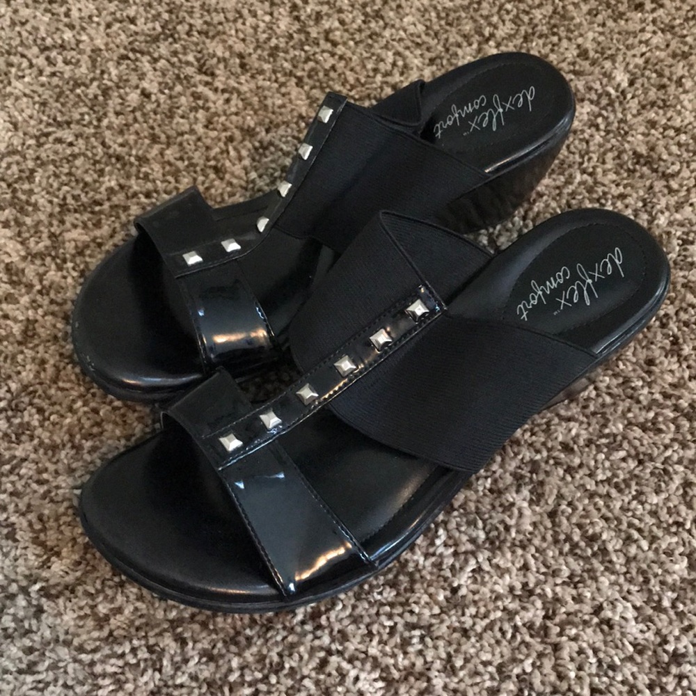 Dexflex Comfort Black Wedge Sandals