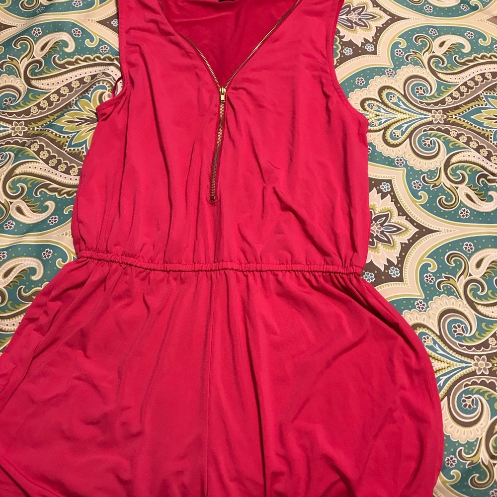 NWT pink romper with zipper
