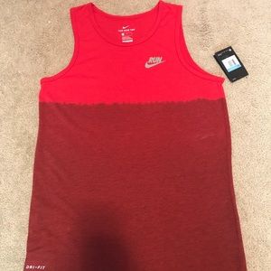 Nike tank
