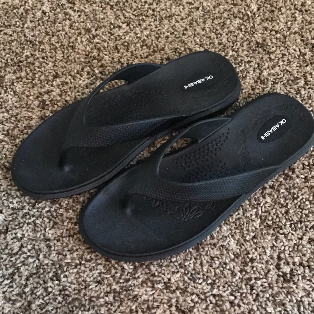 Okabashi Black Flip-Flops