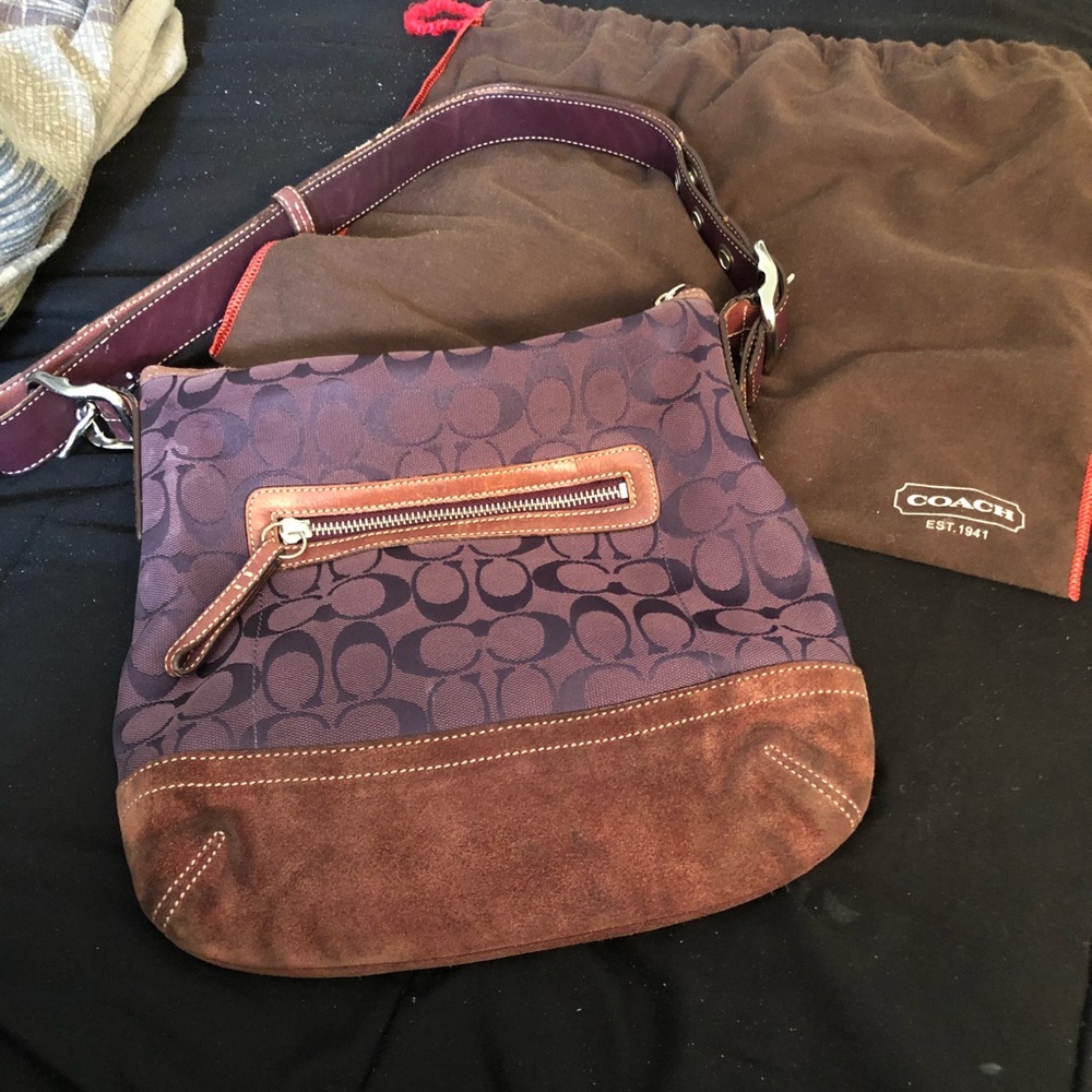 Coach Signature Crossbody Bag ~ F04K-9362