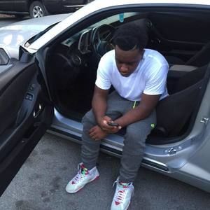 Meet your Posher, Devin