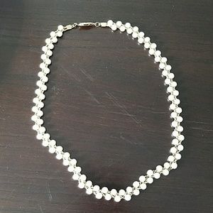 Beatuful classic pearl necklace