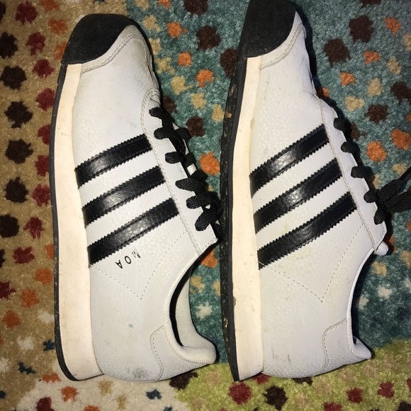 Adidas Samoas - Picture 2 of 5