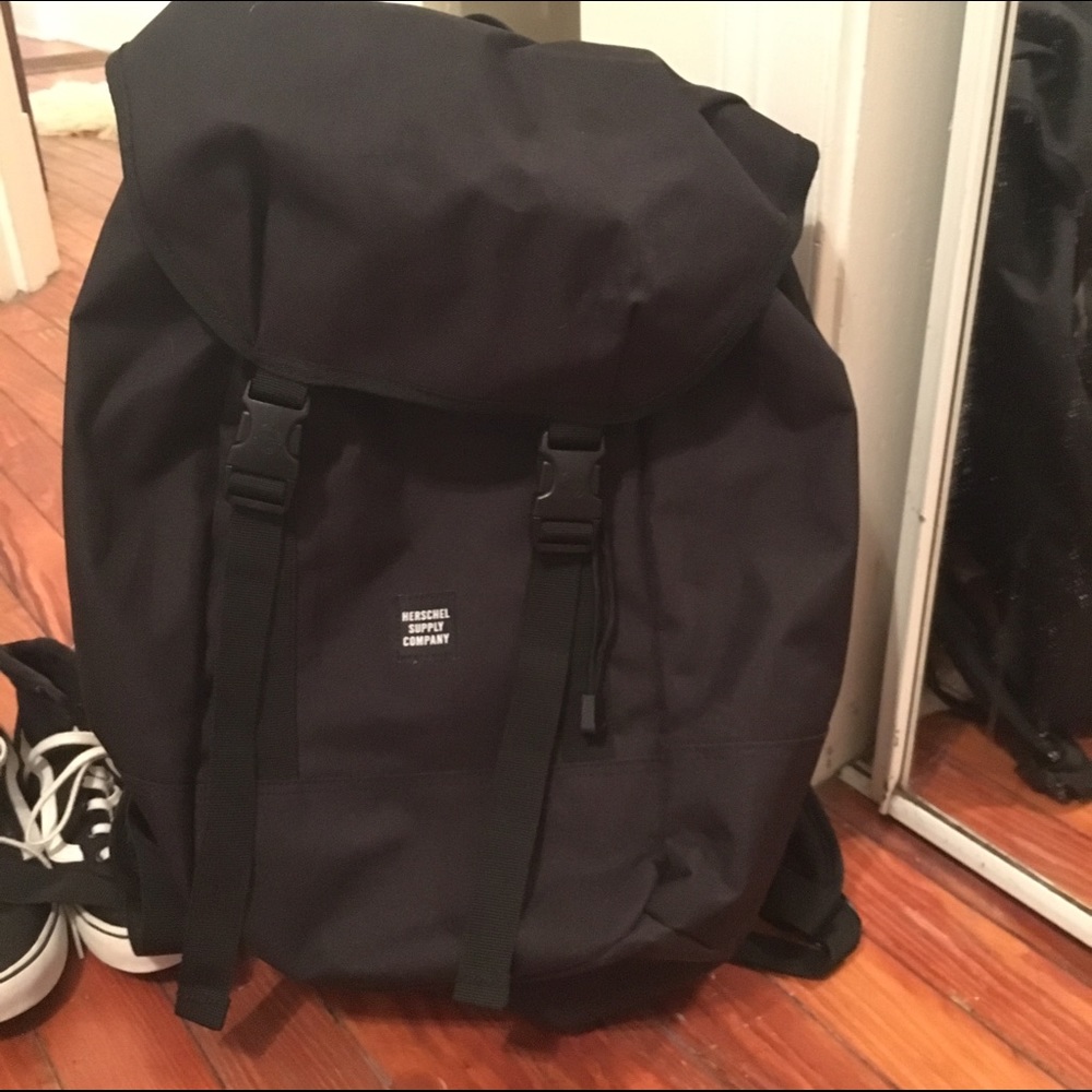 Herschel supply black backpack