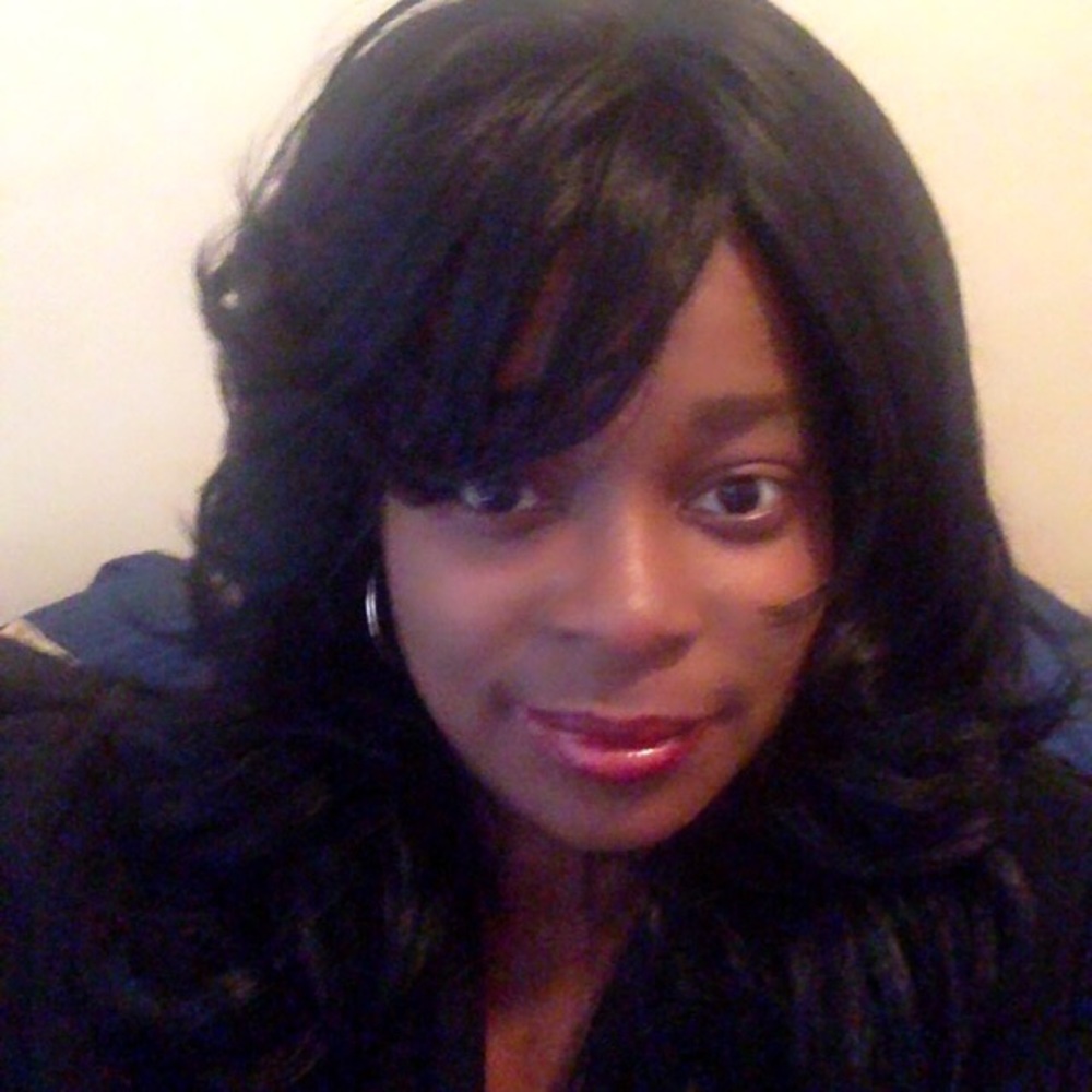 Meet your Posher, Aisha