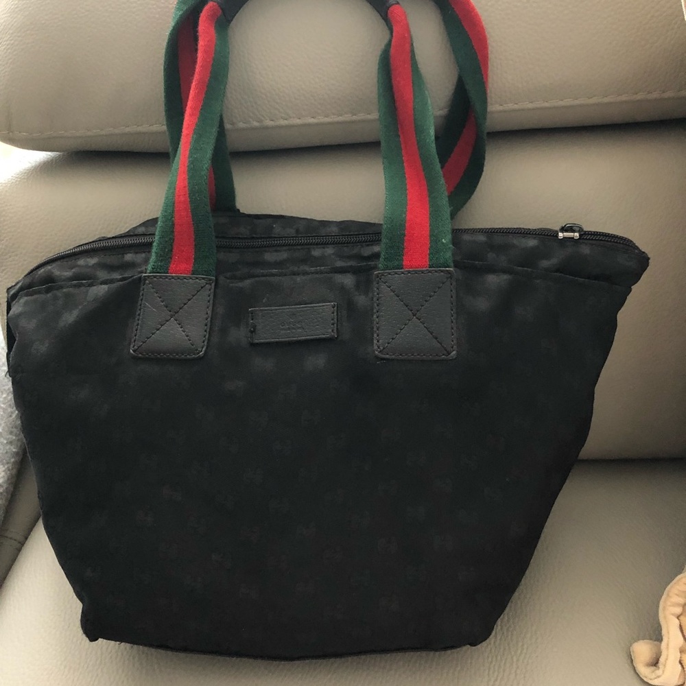 Gucci AUTHENTIC Shoulder Bag