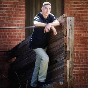 Meet your Posher, Kenneth