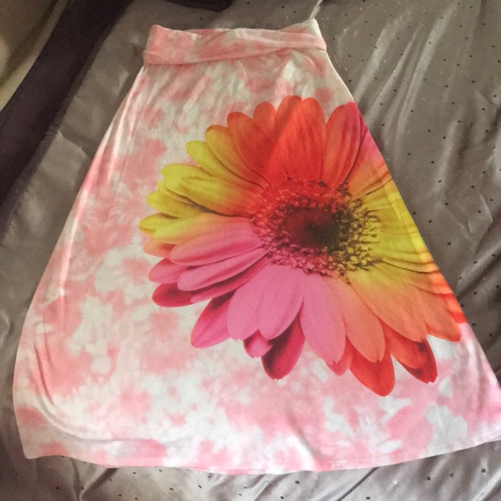 Girls flower skirt. Sz 14. From justice