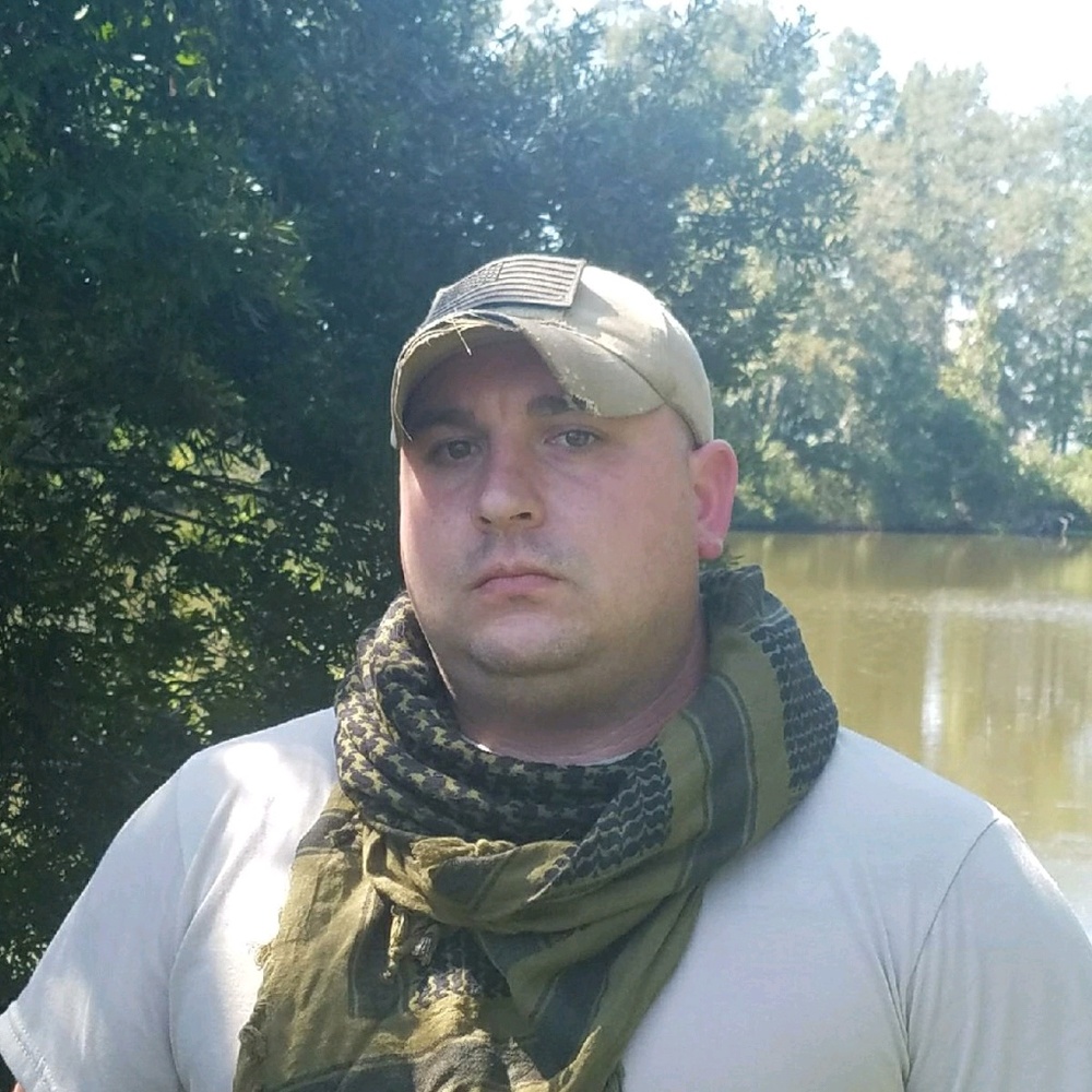 Meet your Posher, Aaron