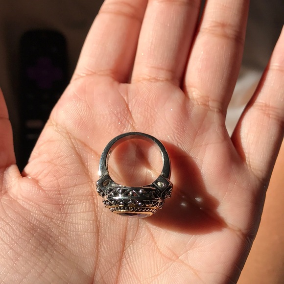 Two Tone Ring! - Picture 3 of 4