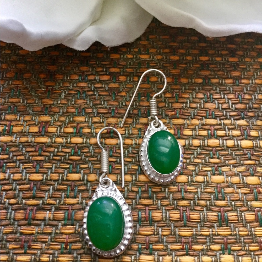 ⚜️Green Dangle Earrings⚜️