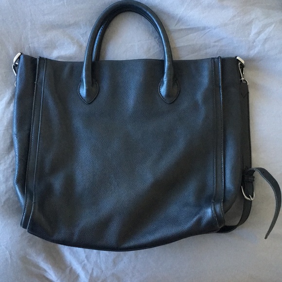 Madewell Handbags - Madewell Camden tote black leather