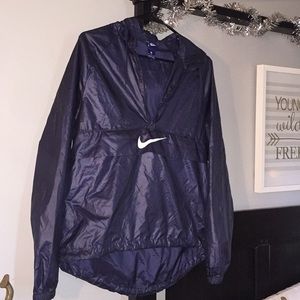 LAST CHANCE navy blue nike windbreaker