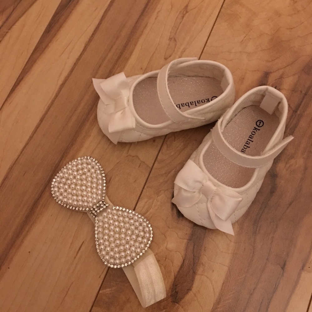 Baby girl shoes size 1 Koala Baby