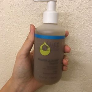 juice beauty blemish cleanser