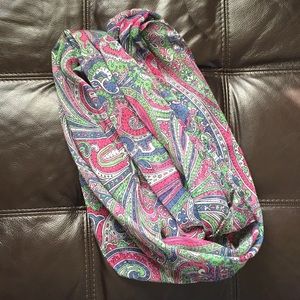 NWOT beautiful infinity scarf