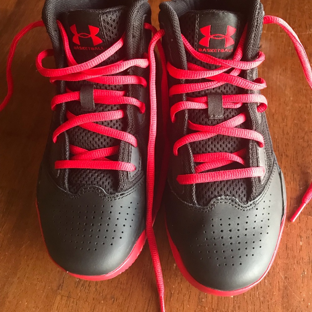 Youth Under Armour Basketball Shoes