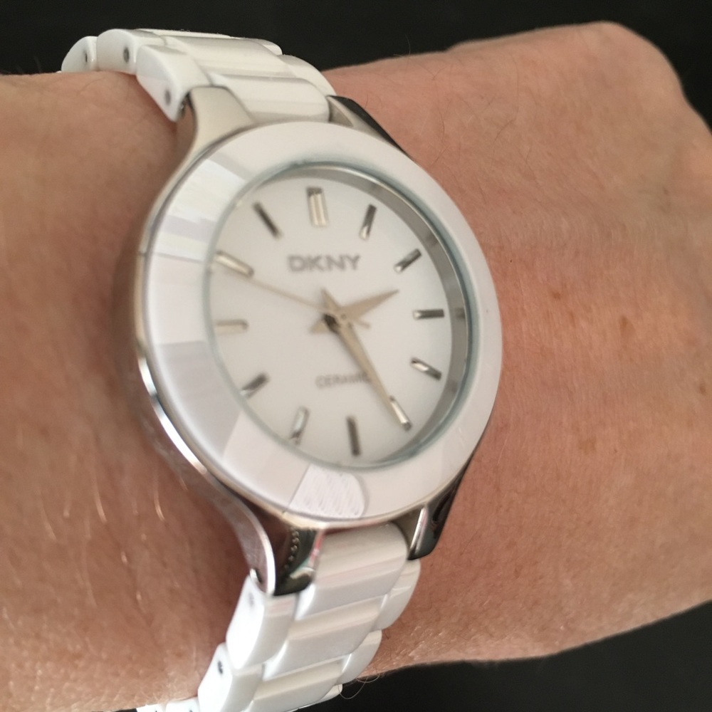 DKNY Watch (needs battery, priced accordingly).
