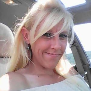 Meet your Posher, Karine'star