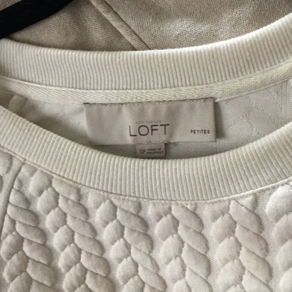 Ann Taylor Loft Cream Crew Neck Top - Picture 3 of 3