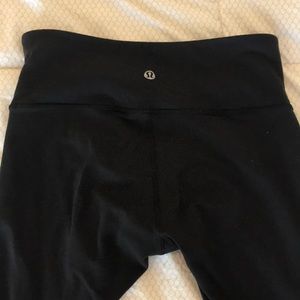 BARELY WORN (<4 times) Lululemon Wunder Under II
