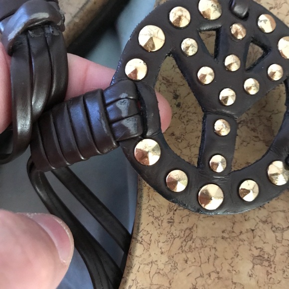 Peace Sign Kenneth Cole Reaction Sandals - Picture 6 of 8