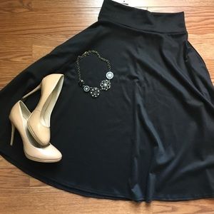 BNWT basic black A line skirt