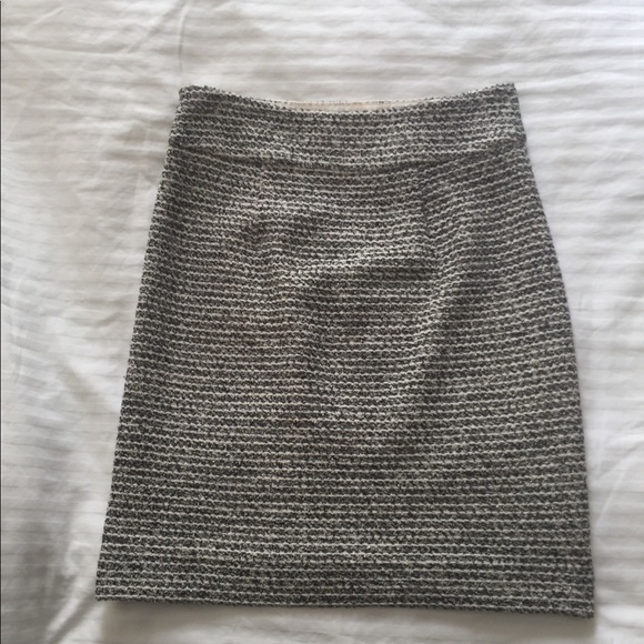 Banana Republic Skirt, size 2 - Picture 1 of 3