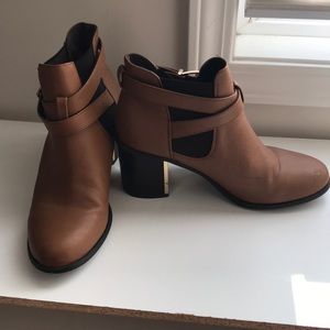 Brown metallic heeled booties