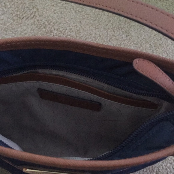 Micheal Kors satchel - Picture 2 of 3