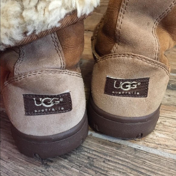 Ugg Boots SOLD - Picture 2 of 4