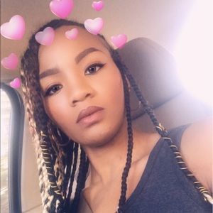 Meet your Posher, Aja