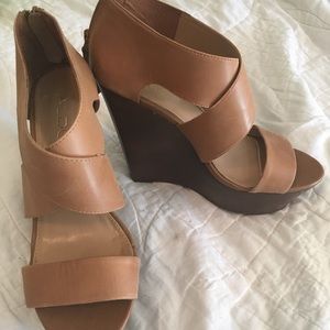 Aldo Wedges