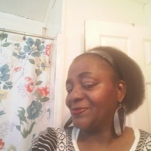 Meet your Posher, Almarita