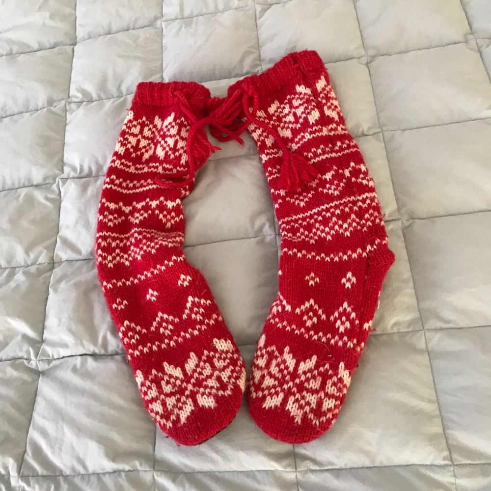 Christmas Aerie muck lucks