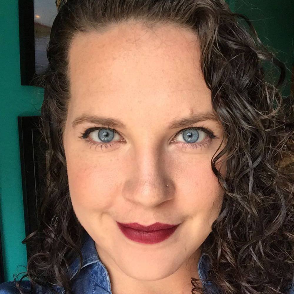 Meet your Posher, Roxanne