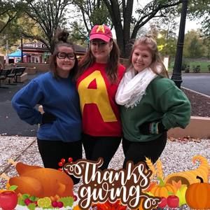 Meet your Posher, Lauren