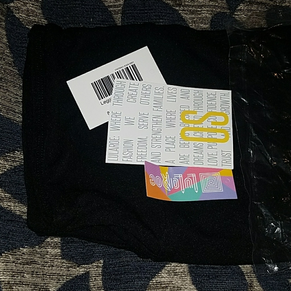 Noir collection OS leggings